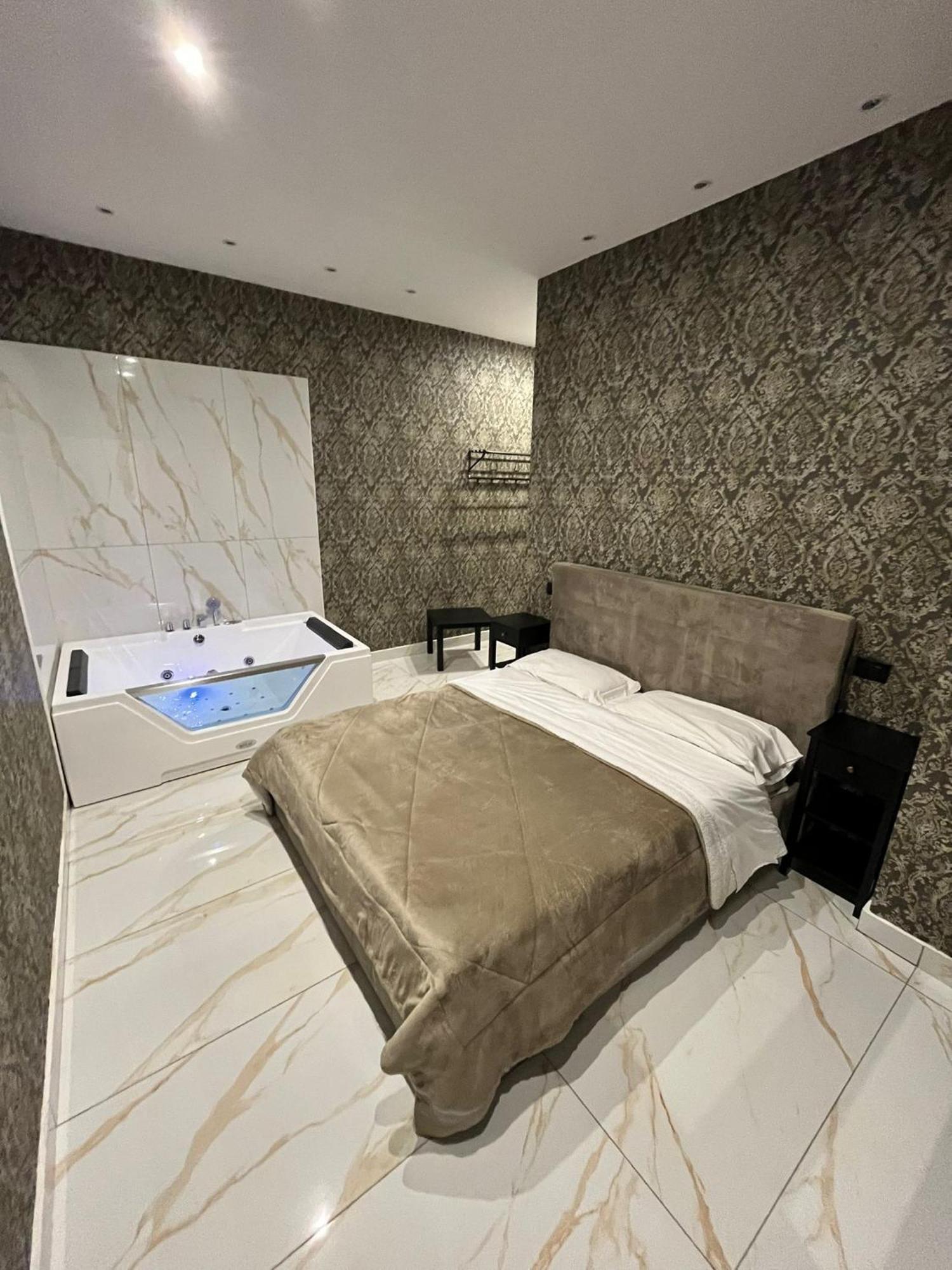 Life Hotel Casalnuovo Di Napoli Esterno foto